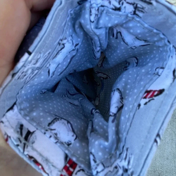 Vera Bradley Set Carson Phone Crossbody Beary Merry bag & Polar Bear Charm - Picture 4 of 4